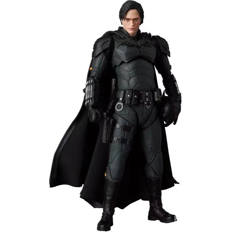 DC Toys The Batman MAFEX Robert Pattinson Movie Version Figurine